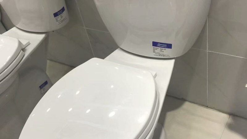 针对镜柜安装不平的问题，以下提供三种调整方法：